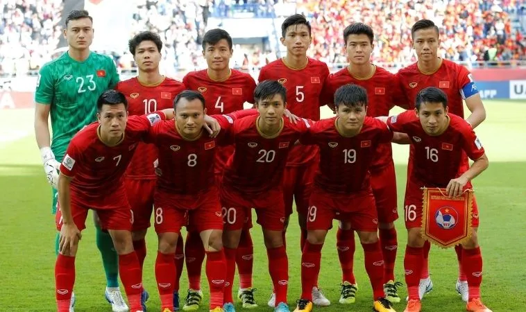 Số lượng cầu thủ thi đấu trong bóng đá